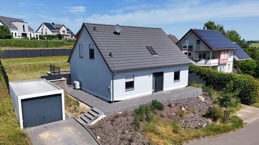 Thumbnail-Modernes Einfamilienhaus in ruhiger Höhenlage - Energieeffizient, stilvoll & bezugsbereit