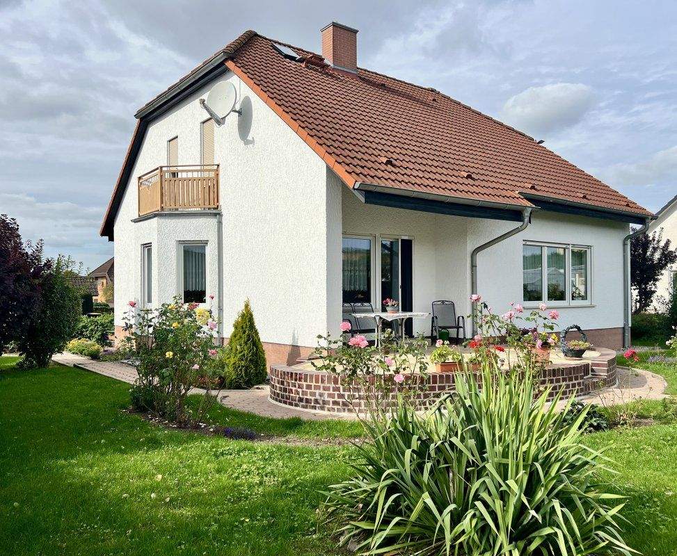 Thumbnail-Ein gepflegtes großzügiges Haus in einem modernen Wohngebiet Ihre Freunde werden Sie beneiden