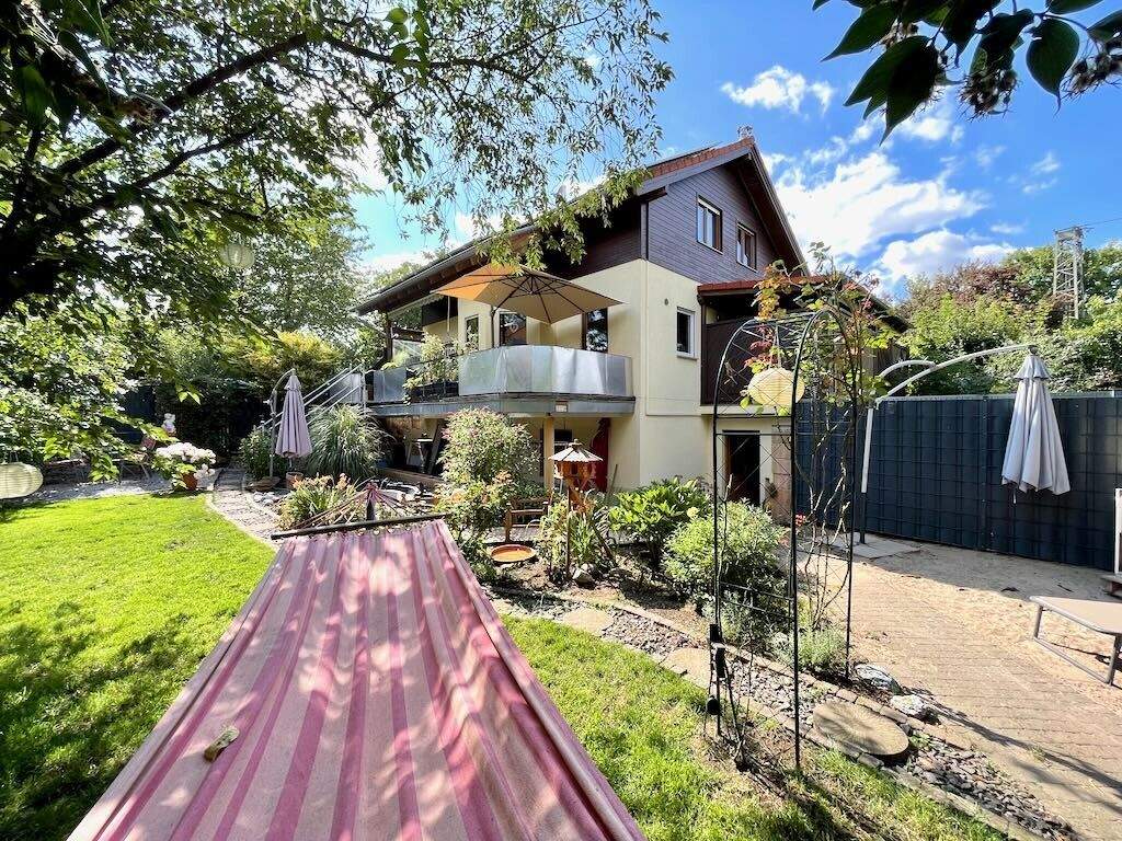Thumbnail-Freistehend und modernisiert in idyllischer Lage mit traumhaftem Garten - Spaziergang vor der Tür
