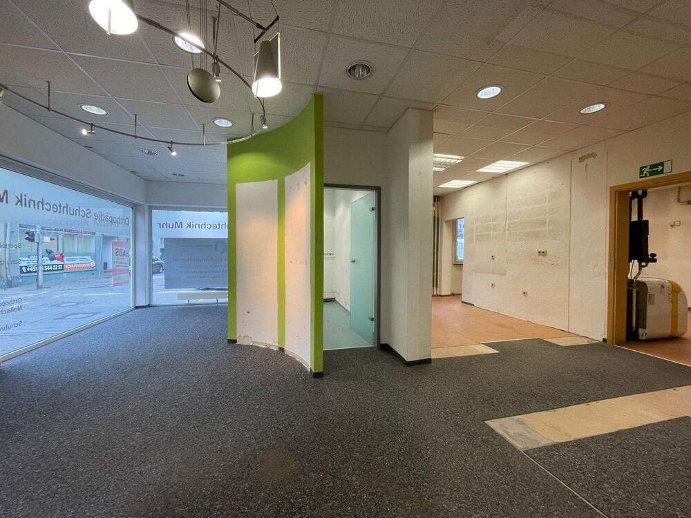 Thumbnail-PROVISIONSFREI - Wohnhaus in zentraler Lage mit Gewerbefläche