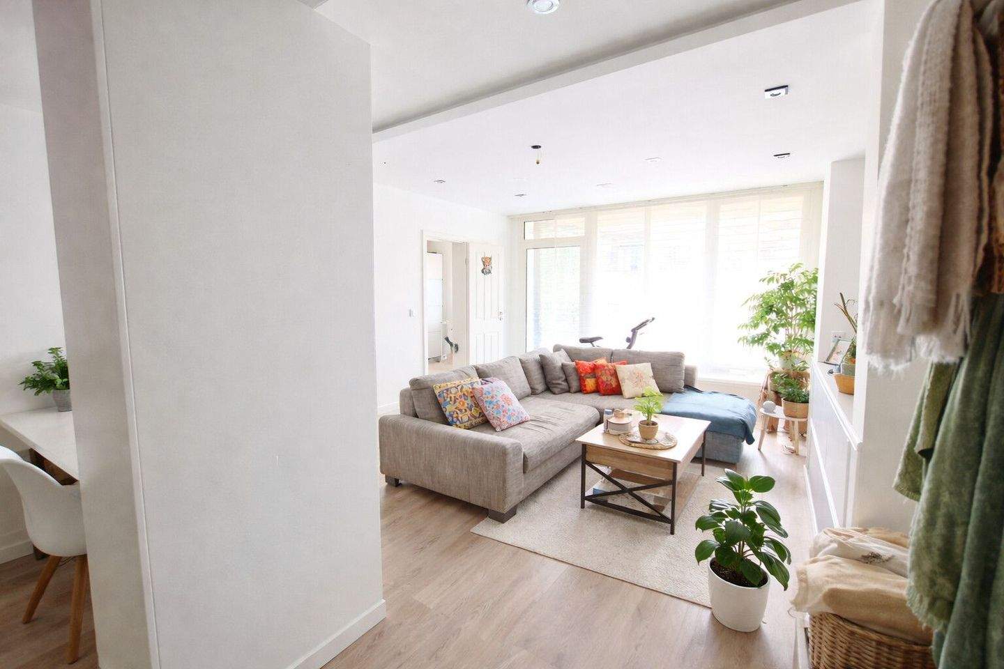 Thumbnail-Leerstehende 2-Zimmer-Wohnung mit Balkon und separater Küche