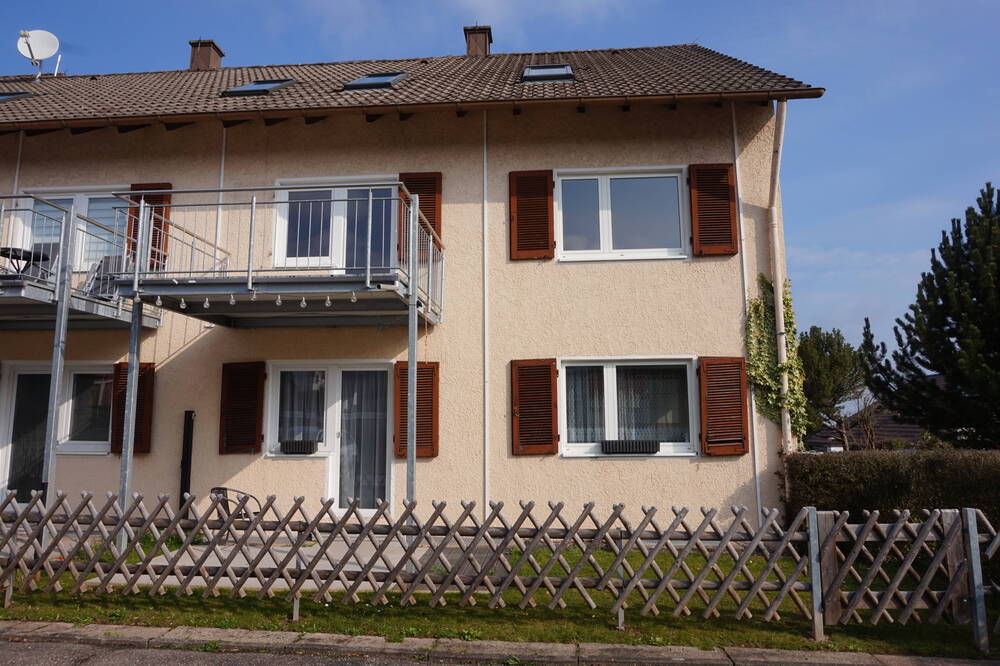 Thumbnail-3 Zimmer Obergeschosswohnung in schöner Lage auf dem Sulgen