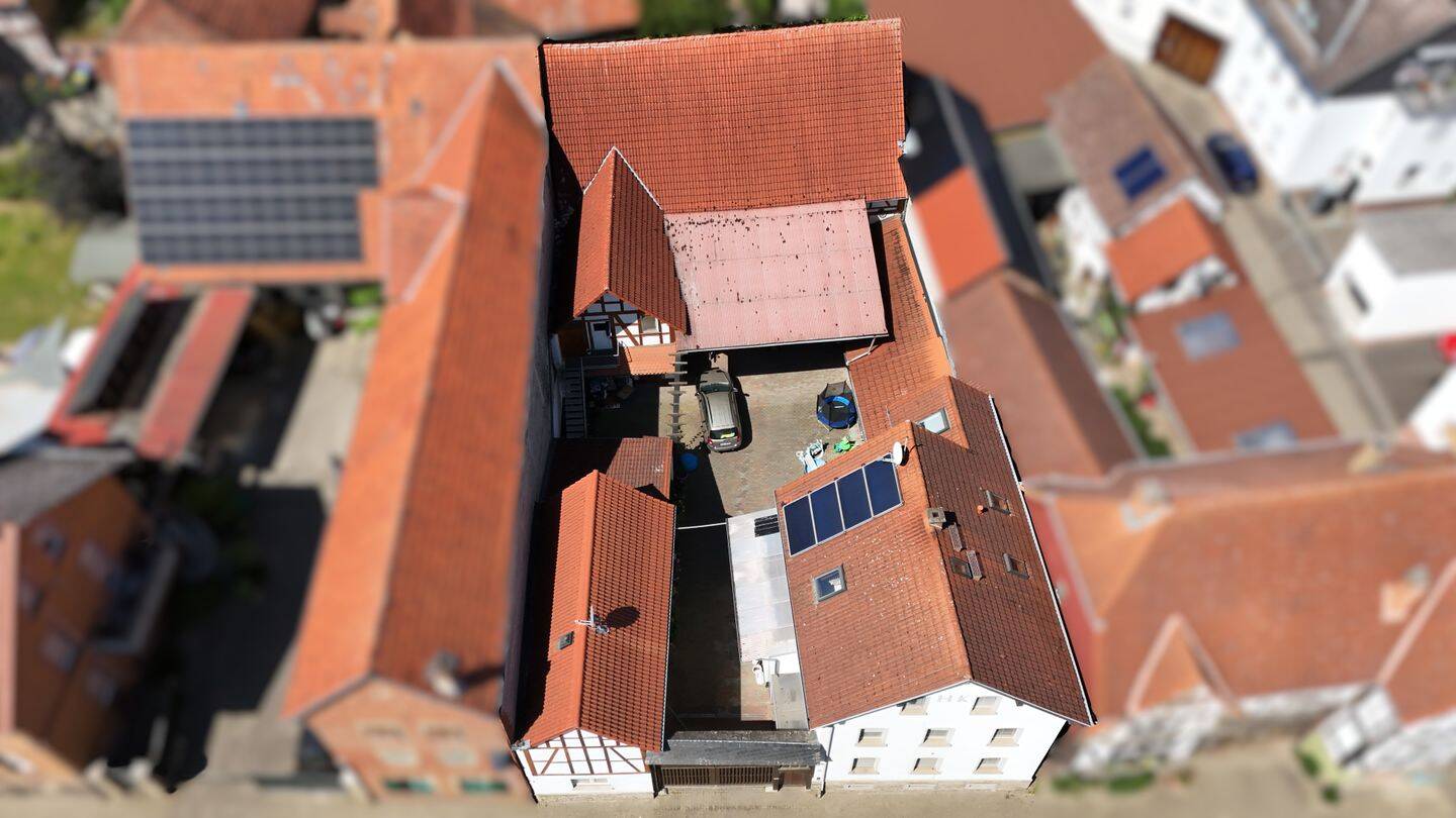 Thumbnail-Historischer Charme trifft auf vielseitige Möglichkeiten - großzügige Hofreite mit Potenzial