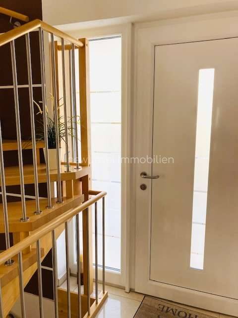 Thumbnail-Schmuckstück nahe Regensburg: sehr gepflegtes EFH mit Keller, Garten, Doppelgarage und viele Extras!