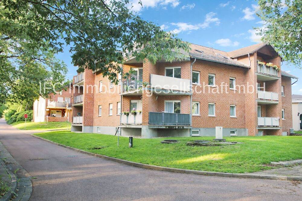 Thumbnail-Eigentumswohnung (1. OG) mit Balkon und Stellplatz in Dessau-Roßlau OT Rodleben