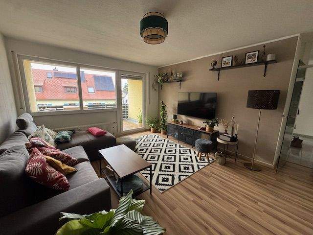 Thumbnail-Stadtnah und im Grünen - charmante 2,5 Zimmer Maisonettewohnung mit Balkon