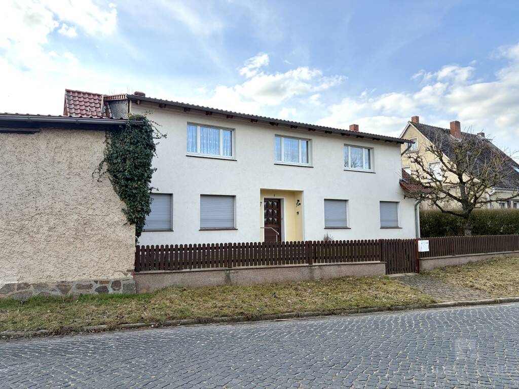 Thumbnail-6 Zimmer, 2 Kachelöfen, Nebengelass, Garten