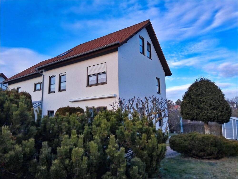 Thumbnail-Gemütliches Haus mit Terrasse in Plauen!