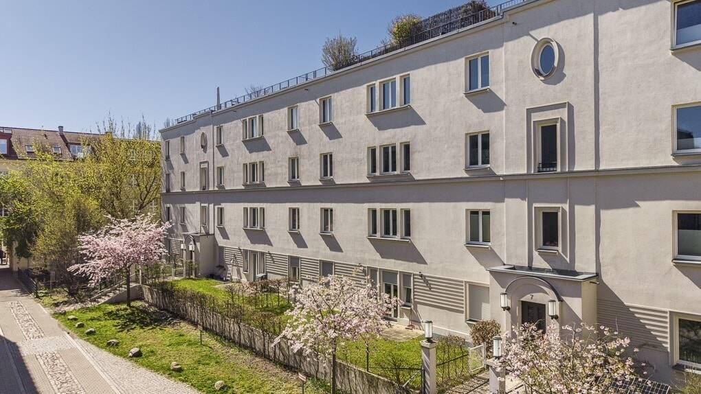 Thumbnail-Hochwertige 3-Zimmer-Eigentumswohnung (112 m²) mit Balkon, Aufzug & Tiefgarage - Innenstadtlage, Baujahr 2016