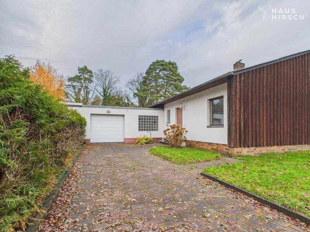 Thumbnail-850 m² Grundstück, herausragende Wohnlage in Berlin-Kladow (14089), freistehender 5-Zimmer-Bungalow