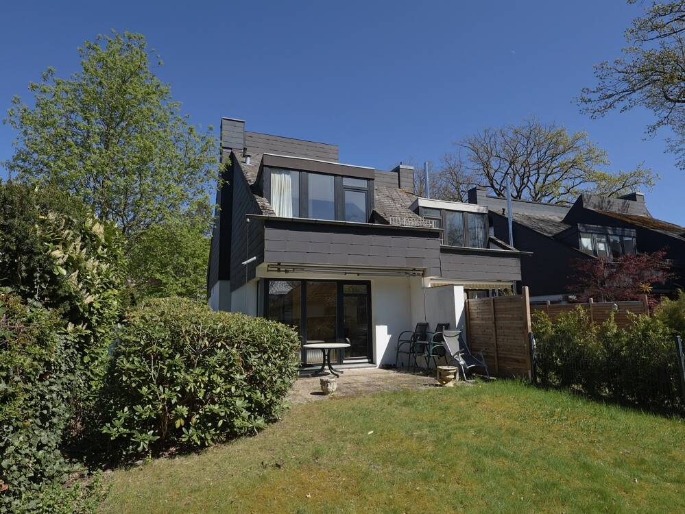 Thumbnail-Doppelhaus mit herrlichem Garten in ruhiger Lage