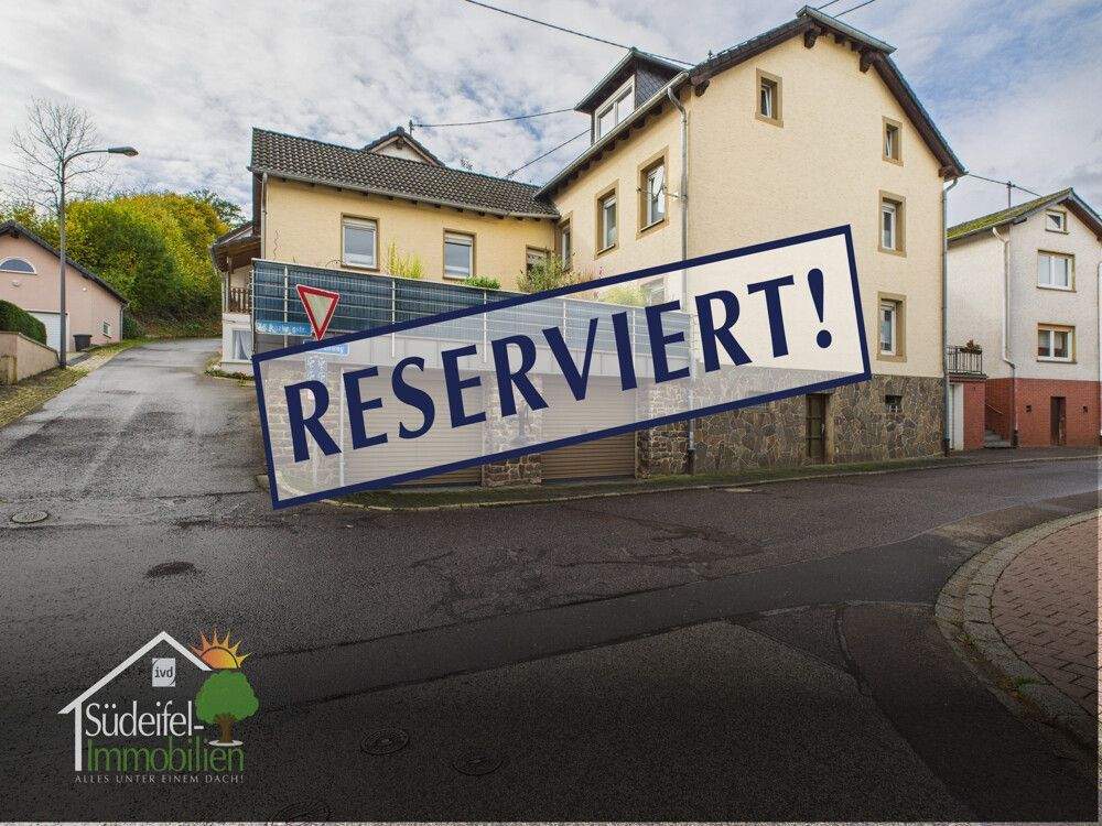 Thumbnail-Zweifamilienhaus mit schöner Terrasse und mit Doppelgarage. L- Vianden nur 5 min!