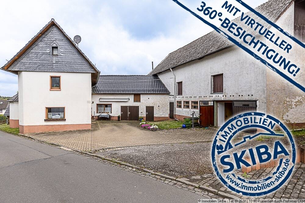 Thumbnail-Eifel-Bauernhaus mit großer Scheune und Nebengebäuden in Blankenheim-Hüngersdorf