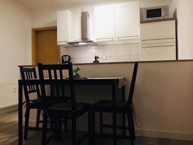 Thumbnail-Gemütliche 2-Zi. mit EBK, SP, Balkon und Laminat in ruhiger Lage!