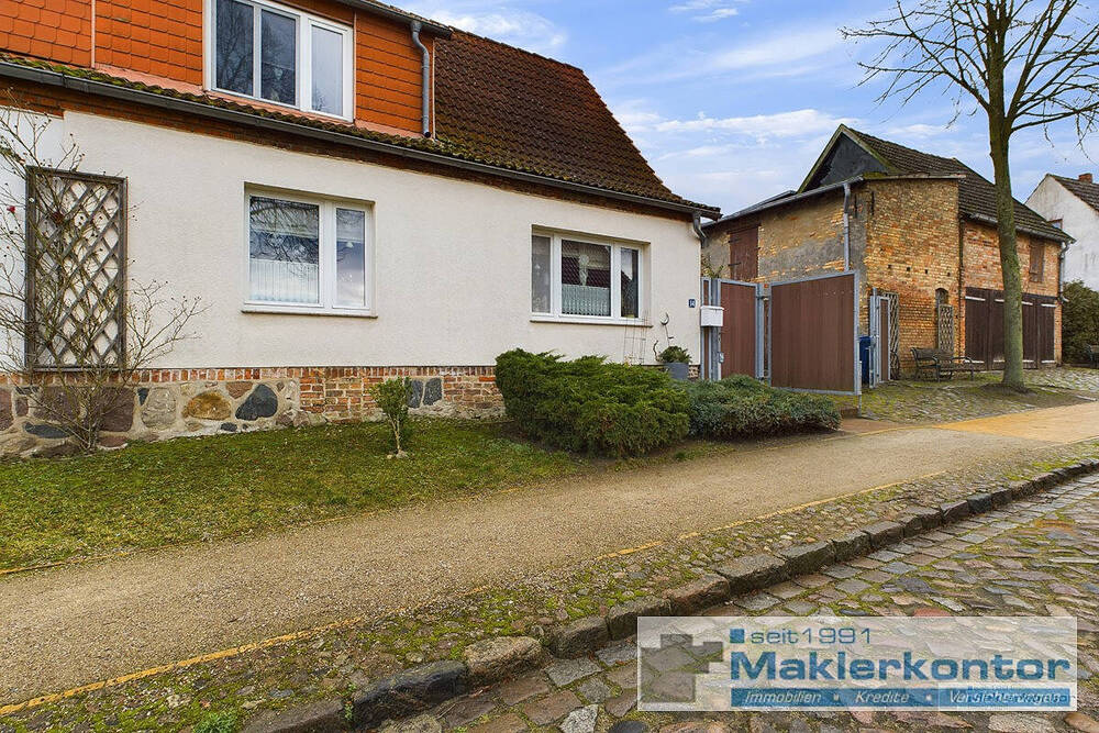 Thumbnail-Gemütliche Doppelhaushälfte mit viel Nebengelass