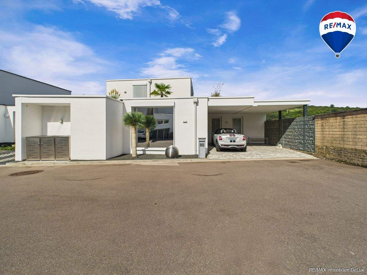 Thumbnail-Entspannte Wohlfühloase mit eigenem Pool