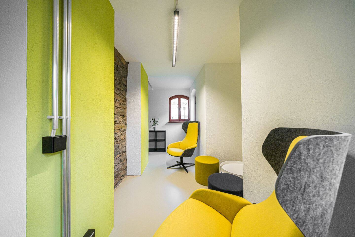Thumbnail-FlexDesk in Zwickau: Moderner Coworking-Schreibtischplatz, flexibel buchbar