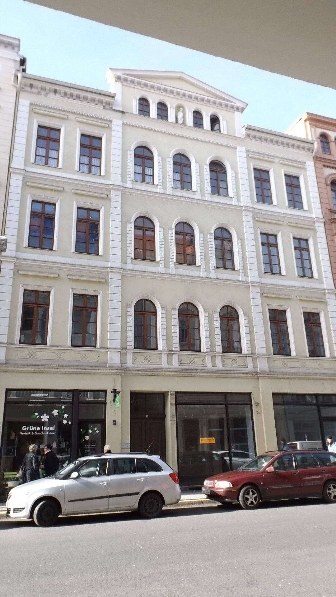 Thumbnail-Große Gewerbeeinheit mit Schaufenster