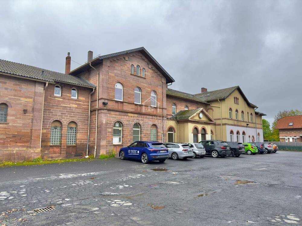 Thumbnail-Wieder verfügbar: Denkmalgeschützter Bahnhof in zentraler Lage von Sinntal