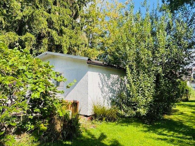 Thumbnail-Baugrundstück mit Bungalow in Karow – Naturidylle & schnelle Anbindung