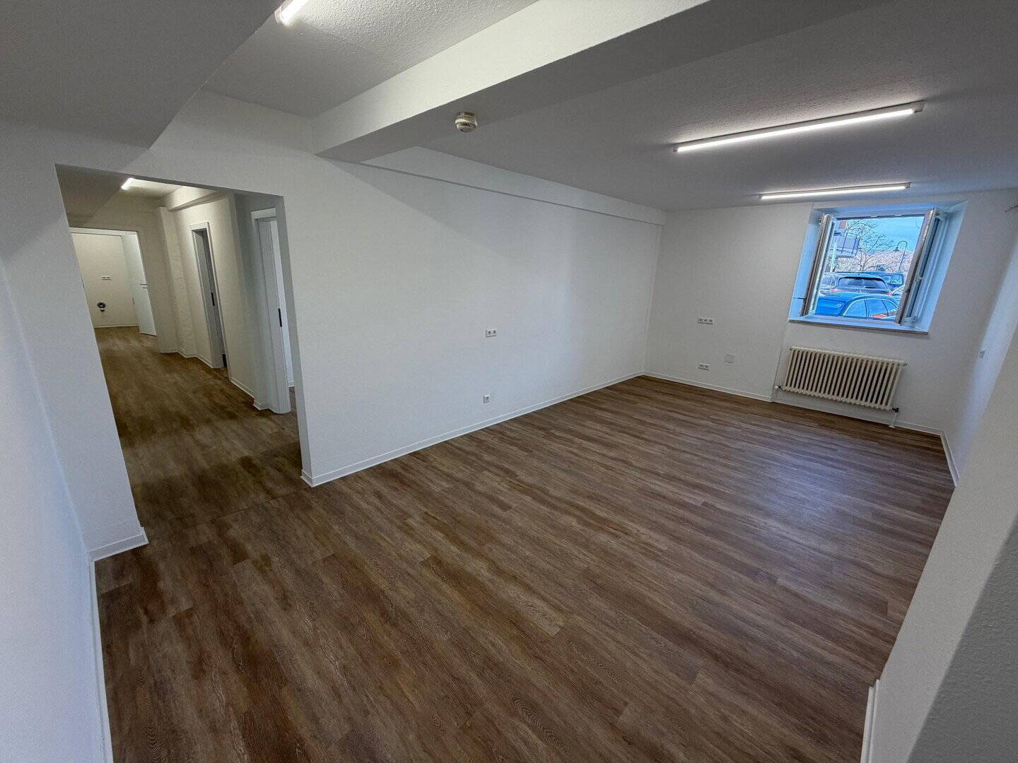 Thumbnail-Wunderschöne kernsanierte BüroräumePraxis mit 5 Zimmer im Erdgeschoss