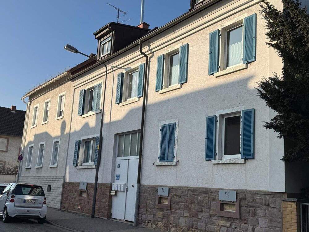 Thumbnail-Mehrfamilienhaus mit 4 Einheiten in Frankfurt-Bergen