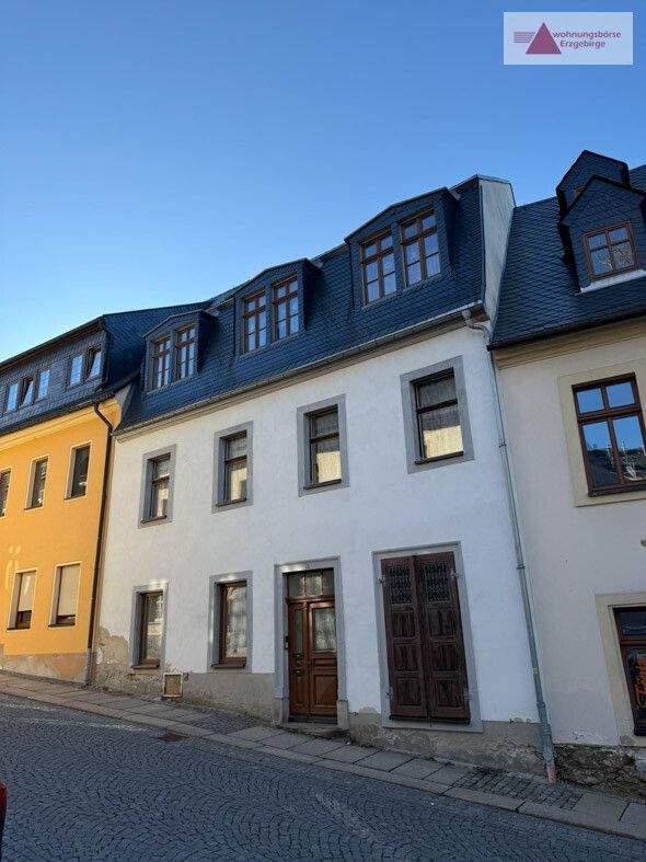 Thumbnail-Zweifamilienhaus mit großem Nebengebäude in zentraler Lage von Annaberg-Buchholz - viel Potenzial