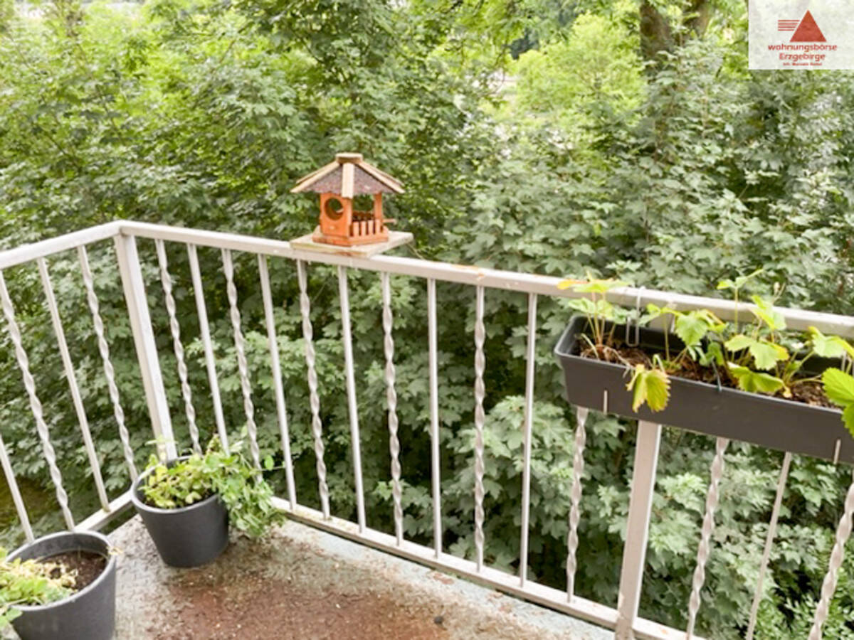 Thumbnail-Moderne 4-Raum-Wohnung mit Balkon in Annaberg OT Buchholz!!