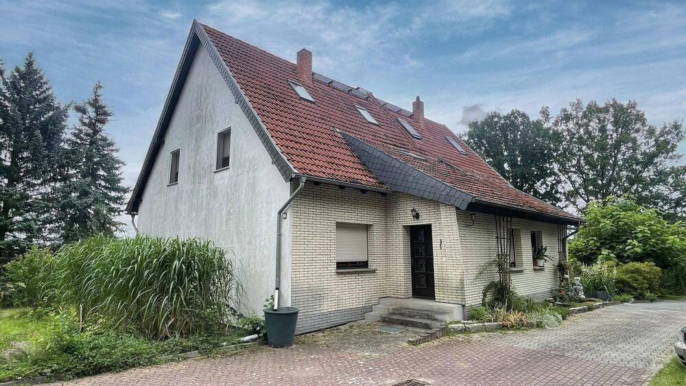 Doppelhaushälfte