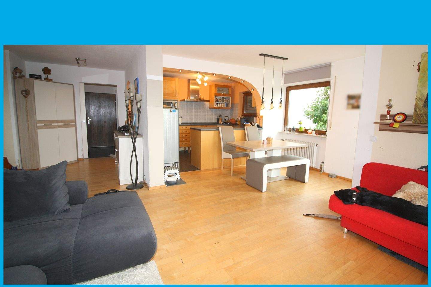 Thumbnail-Ihr neues Zuhause mit Blick bis zum Horizont