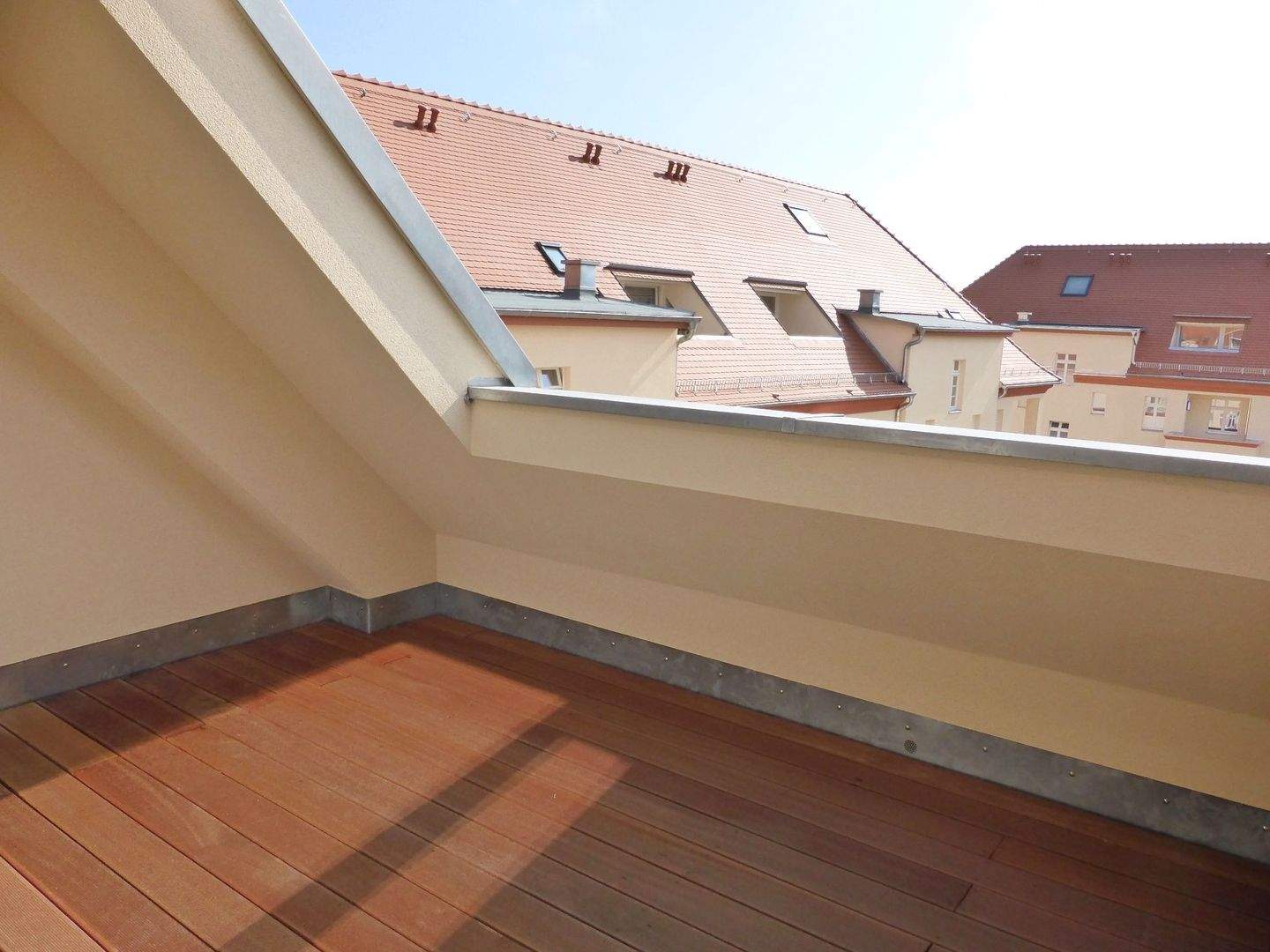 Thumbnail-Moderne 2-Raum-Wohnung über den Dächern des 