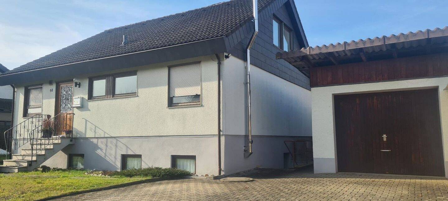 Thumbnail-Saniertes Einfamilienhaus in Mengen (Teilungsversteigerung am 11.12.2025, Ravensburg)