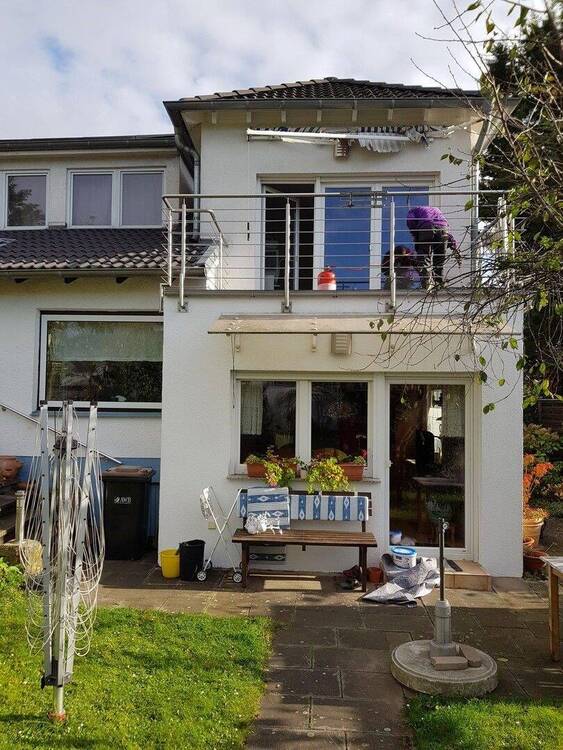 Thumbnail-Zweifamilienrheieneckhaus mit 2 Eingängen in Köln Heimersdorf