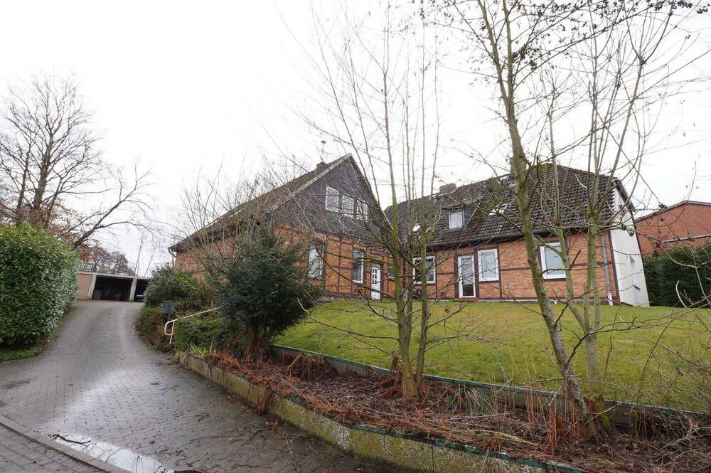 Thumbnail-Solides Zinshaus mit 6 Wohneinheiten und 4 Garagen!