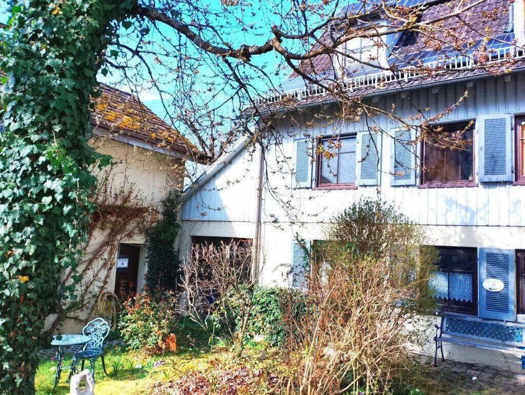 Thumbnail-Wohnhaus mit Charme, Nebengebäude und Platz für Individuelle Konzepte in Gailingen a.H.