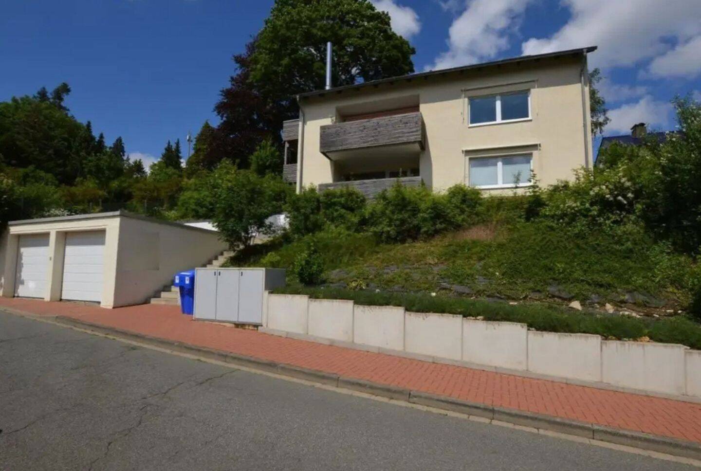 Thumbnail-Panoramablick über Bad Harzburg: Exklusive 3-Zimmer-Wohnung mit Süd-Balkon, Loggia & Sauna