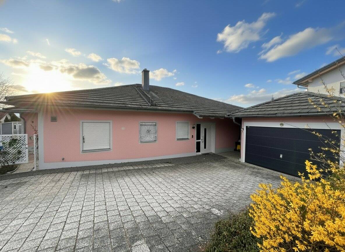 Thumbnail-gepflegter Bungalow mit Terrasse, Wintergarten u. Garten