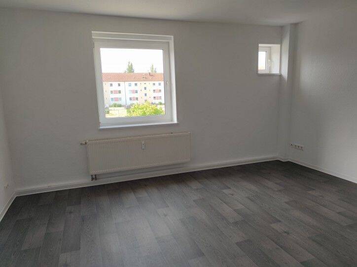 Thumbnail-Großzügige 3 Zimmer Wohnung - ideal zum Wohnen, Arbeiten und Nichtstun...