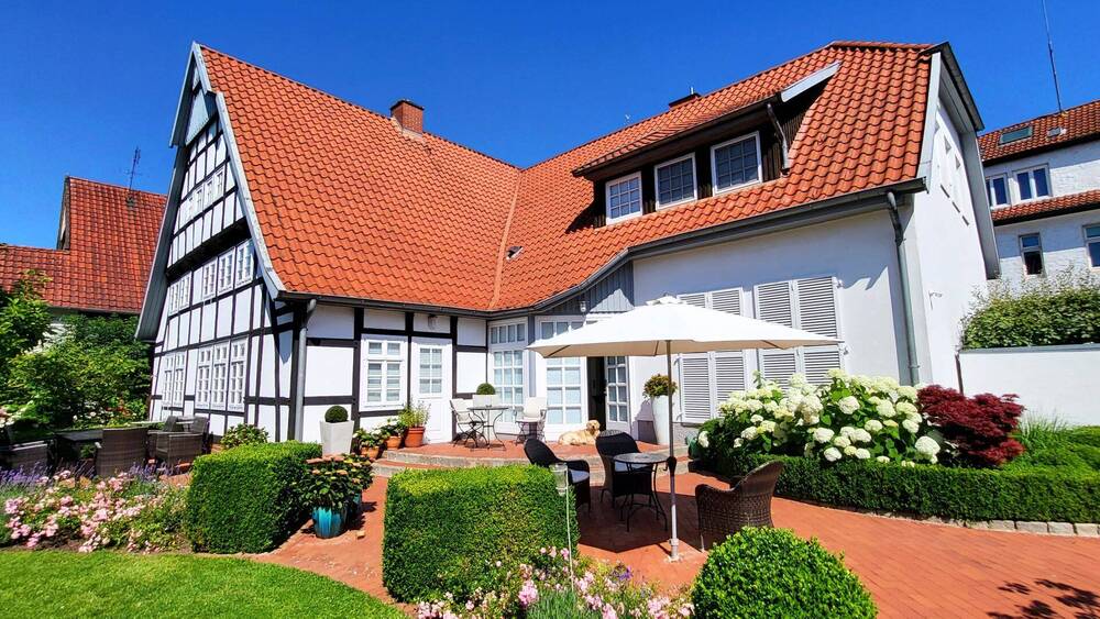 Hausansicht Garten