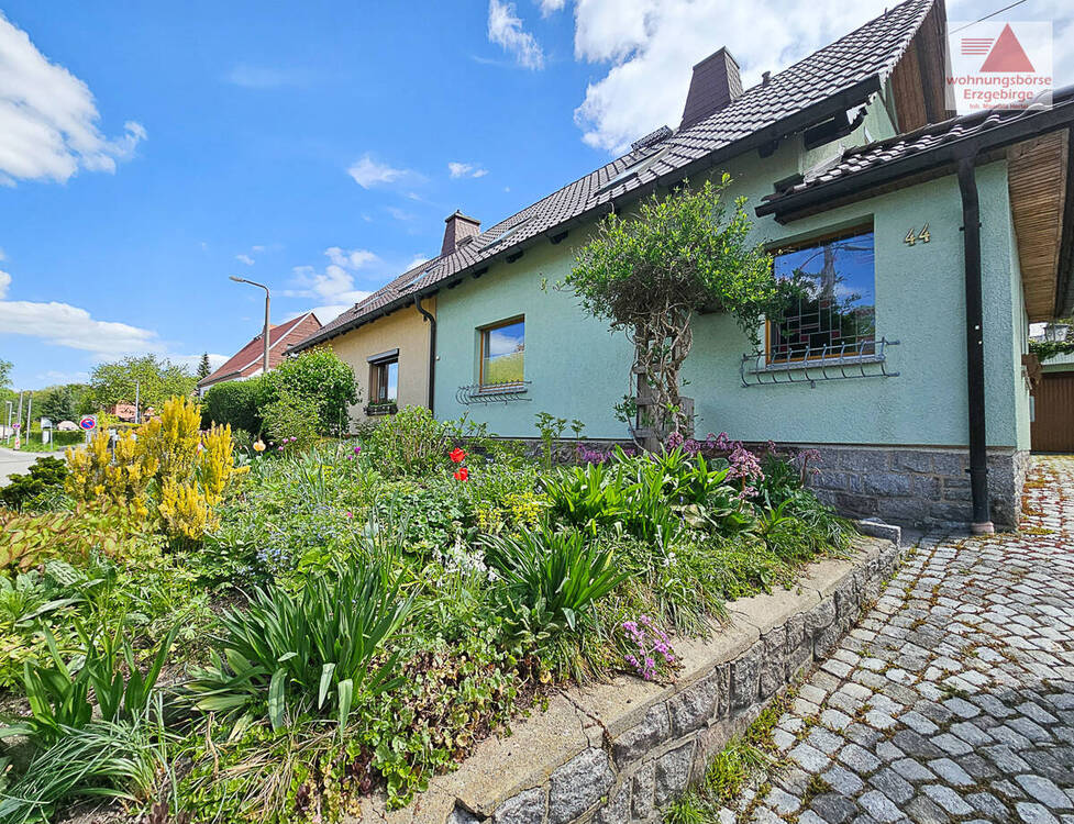 Thumbnail-Charmante Doppelhaushälfte am Eichert - Ihr neues Zuhause in Aue