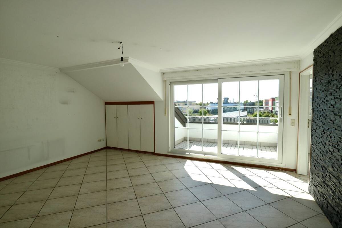 Thumbnail-Dachgeschosswohnung mit Sonnenbalkon