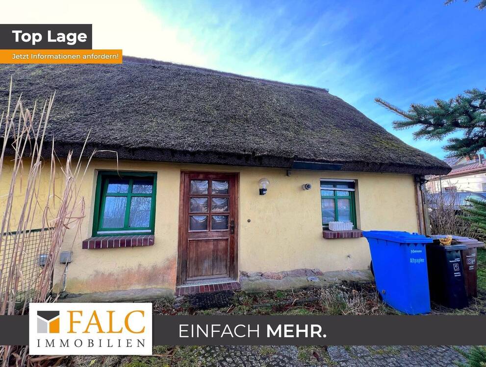 Thumbnail-Kleine Doppelhaushälfte mit großem Grundstück in zentraler Lage