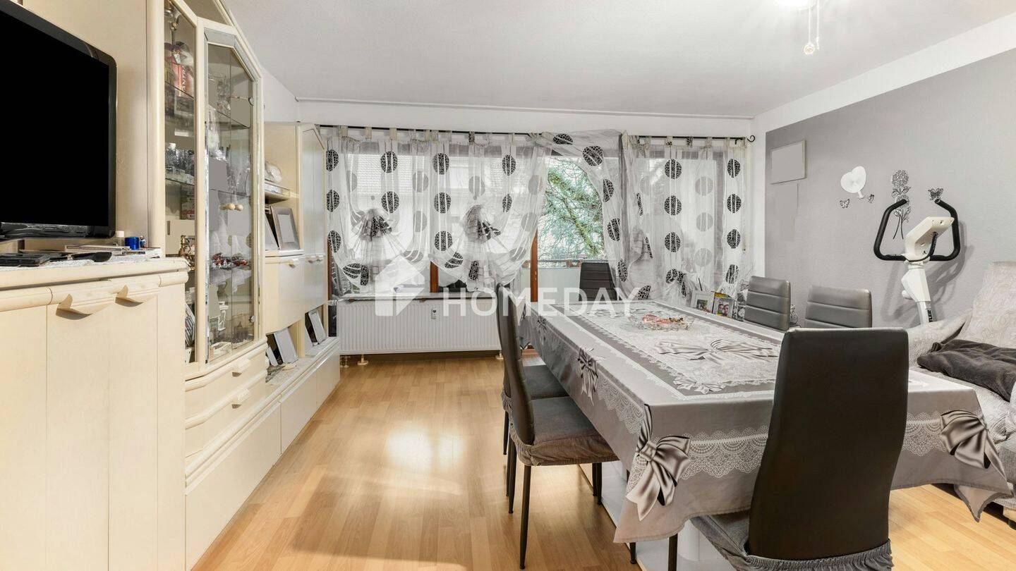 Thumbnail-Helle 3,5-Zimmer-Wohnung mit Loggia und Tiefgaragenstellplatz