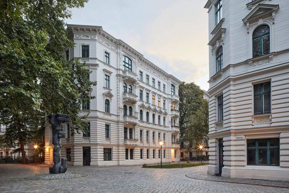 Thumbnail-Saniertes Gewerbe in Riehmers Hofgarten: 6 Zimmer | Einbauküche | 2 Bäder | Balkon