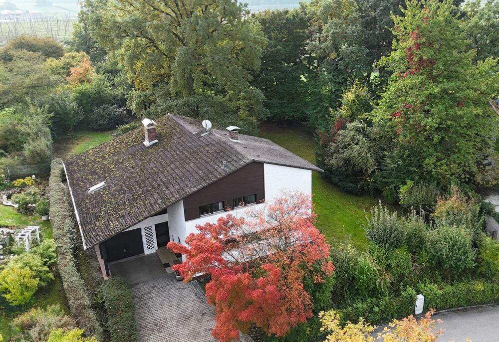 Thumbnail-Charmantes, architektonisches Einfamilienhaus mit idyllischem Garten in ruhiger Lage