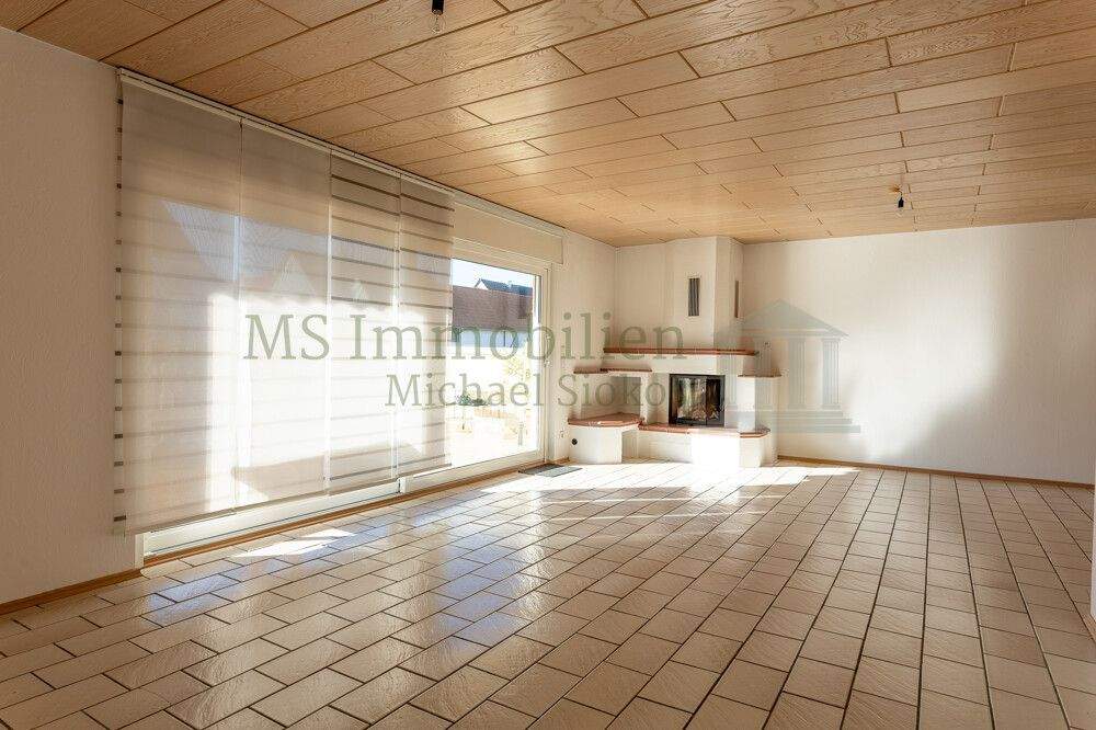 Thumbnail-*** Charmante 4-Zimmer-Hochparterre-Wohnung mit Terrasse und Garten ***