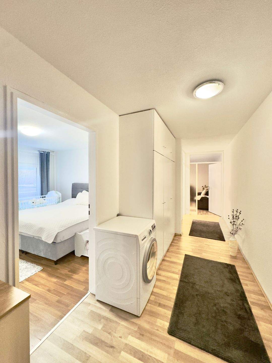 Thumbnail-Modernisierte 2-Zimmer-Wohnung mit Balkon & Tiefgarage in gefragter Lage von Friedrichshafen