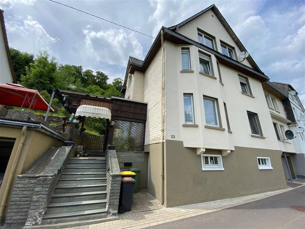 Straßenansicht