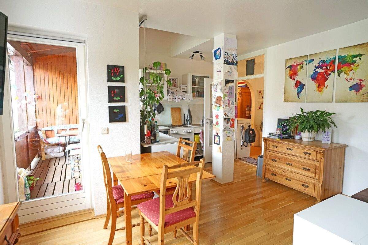 Thumbnail-VERMIETETE EIGENTUMSWOHNUNG MIT LOGGIA UND STELLPLATZ SUCHT NEUEN EIGENTÜMER