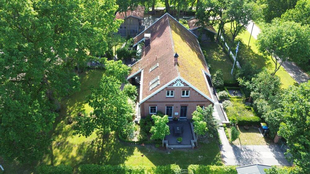 Thumbnail-Historischer Resthof mit moderner Architektur Idyllische Alleinlage in Rhede (Ems)